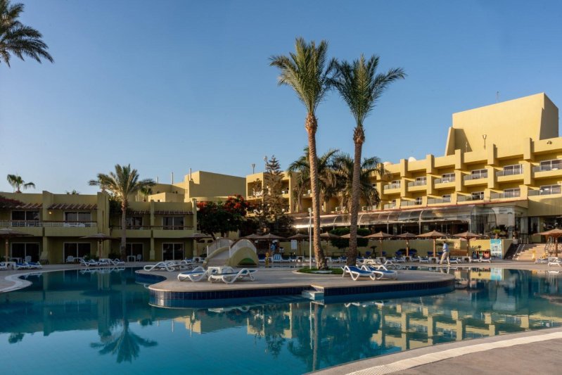 Hurghada utazás Palm Beach Resort