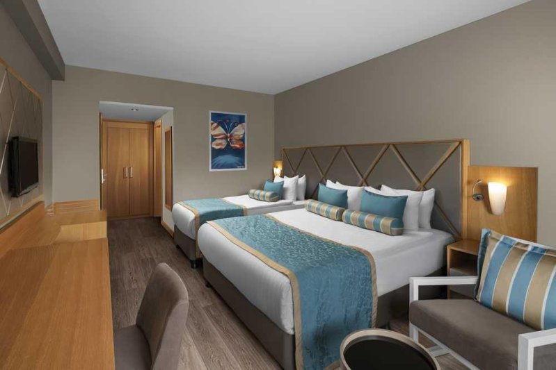 Connection Family Room Sea View