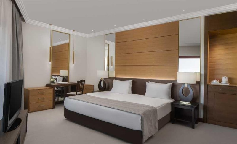 Superior Family Room