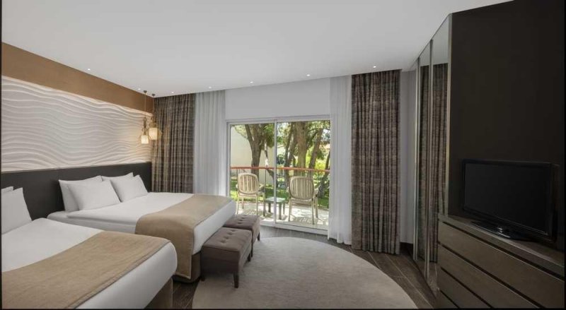 Club Comfort Room
