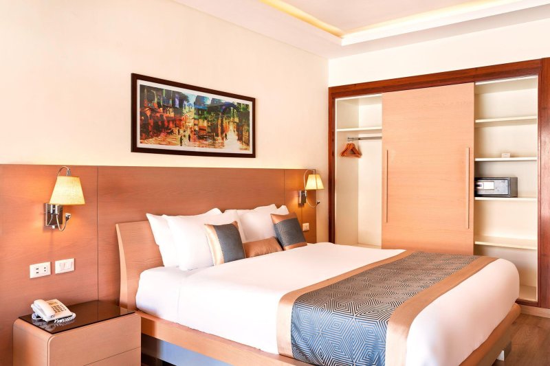 Standard Pool View Room