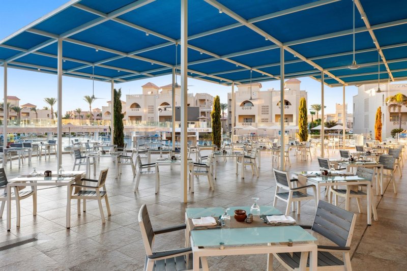 Hurghada utazás Pickalbatros Aqua Blu Resort