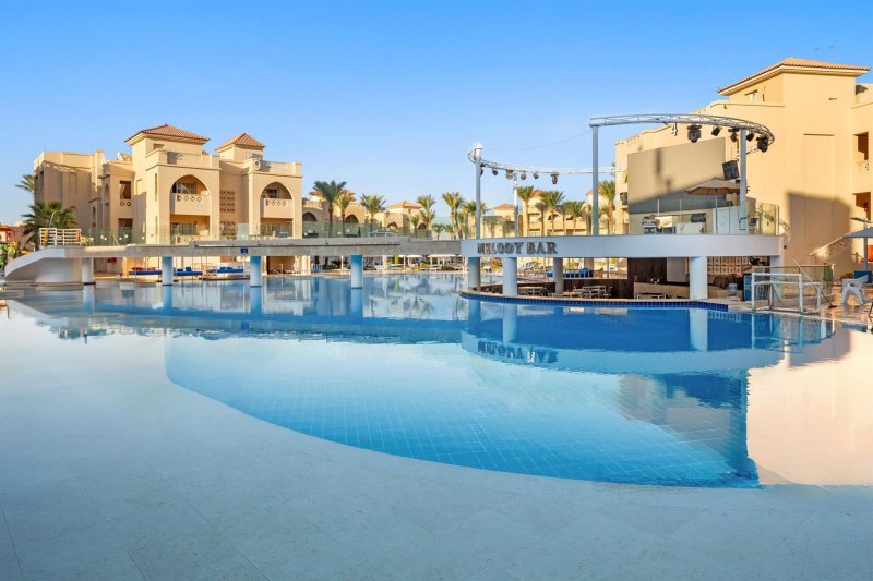 Hurghada utazás Pickalbatros Aqua Blu Resort