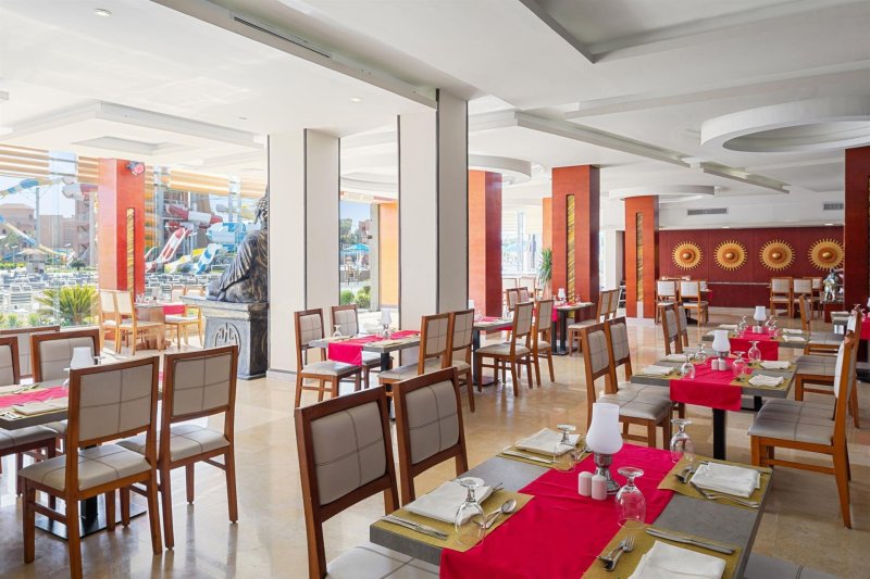 Hurghada utazás Pickalbatros Aqua Park Resort Hurghada