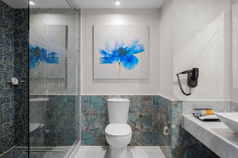 Deluxe Side Sea View Room