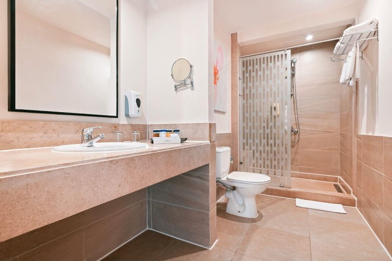 Standard Sea View Room