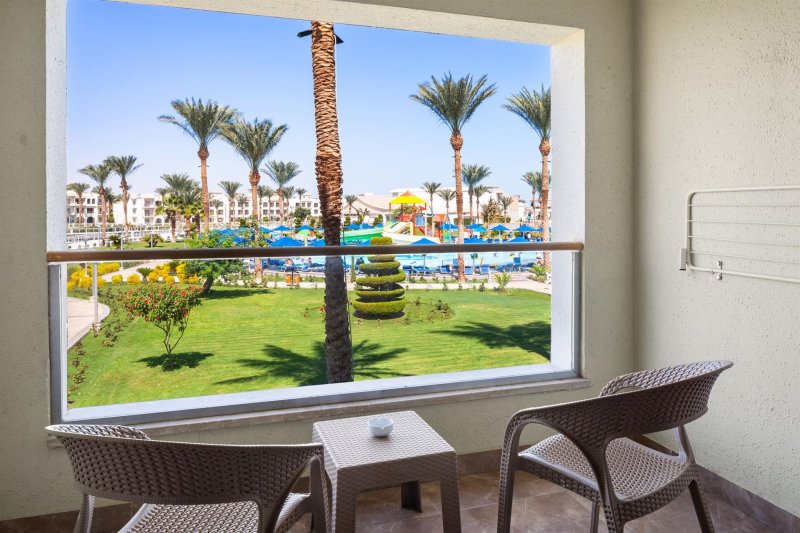 Standard Pool View Room