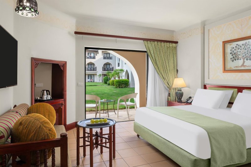 Family Interleading Garden View Room