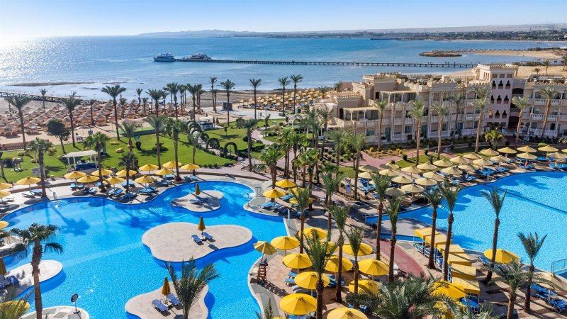 Hurghada utazás Pickalbatros Palace Resort