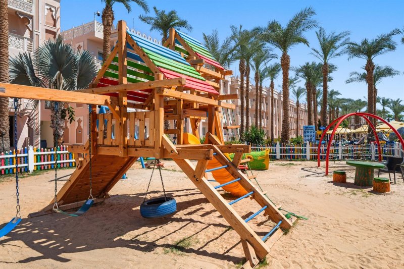 Hurghada utazás Pickalbatros Palace Resort