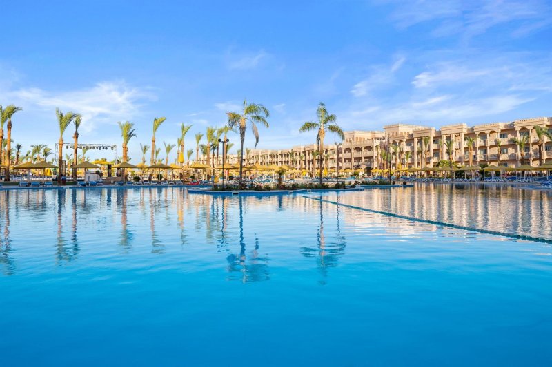 Hurghada utazás Pickalbatros Palace Resort