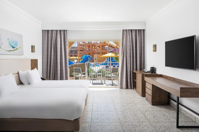 Family Deluxe Pool View