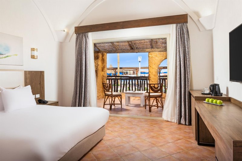 Standard Pool View Room