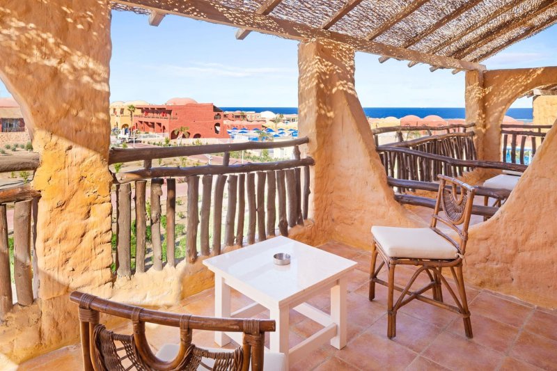 Standard Sea View Room