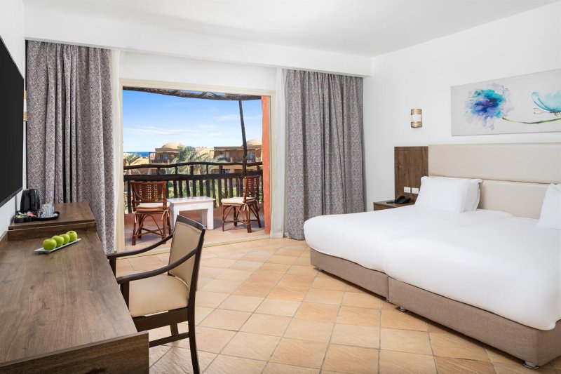 Superior Pool View Room