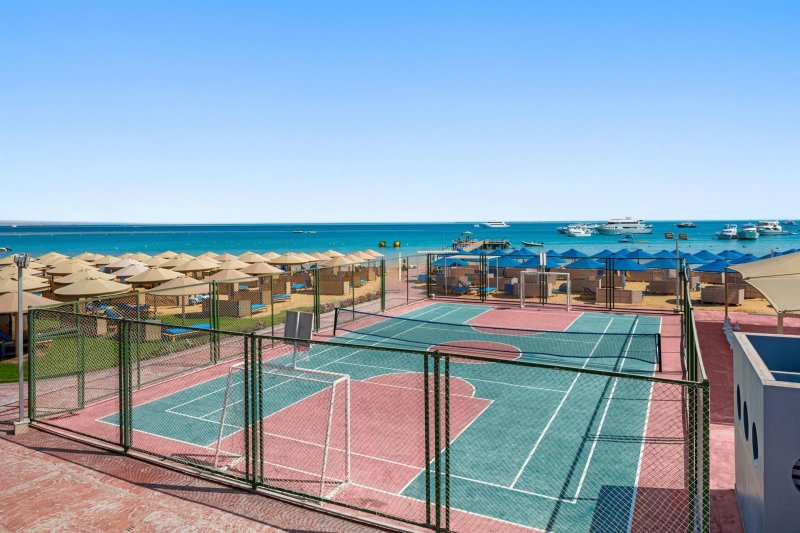 Hurghada utazás Pickalbatros White Beach Resort Hurghada