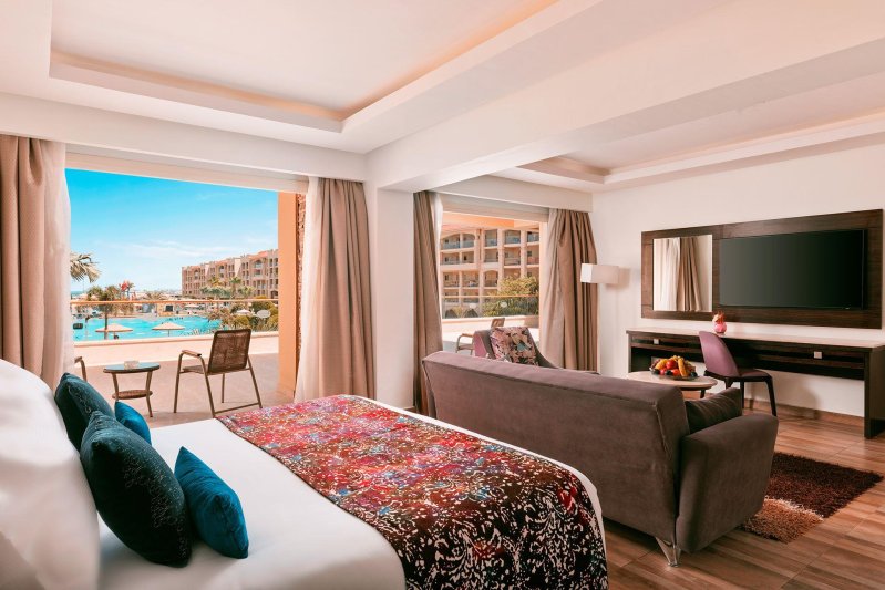 Junior Suite Pool View