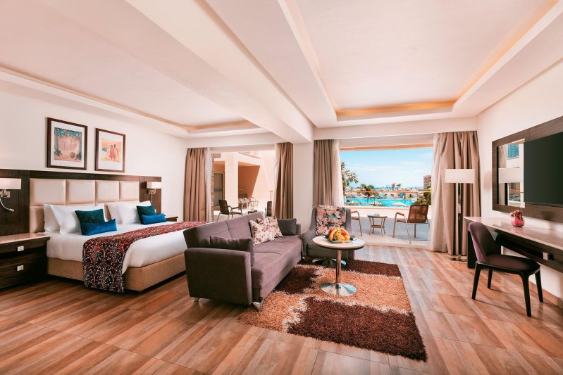 Junior Suite Pool View