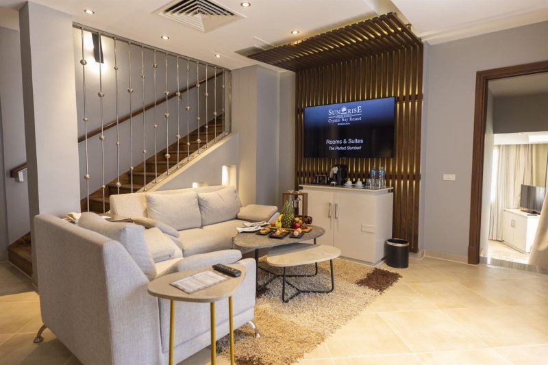 Jacuzzi Suite - Posh Club