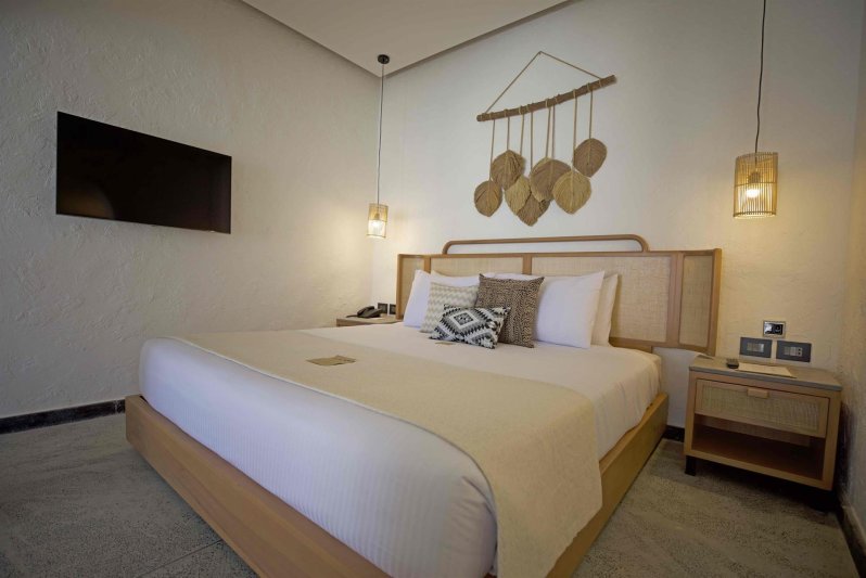 Tucana Pool Suite - Posh Club