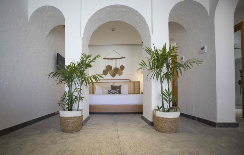 Tucana Pool Suite - Posh Club