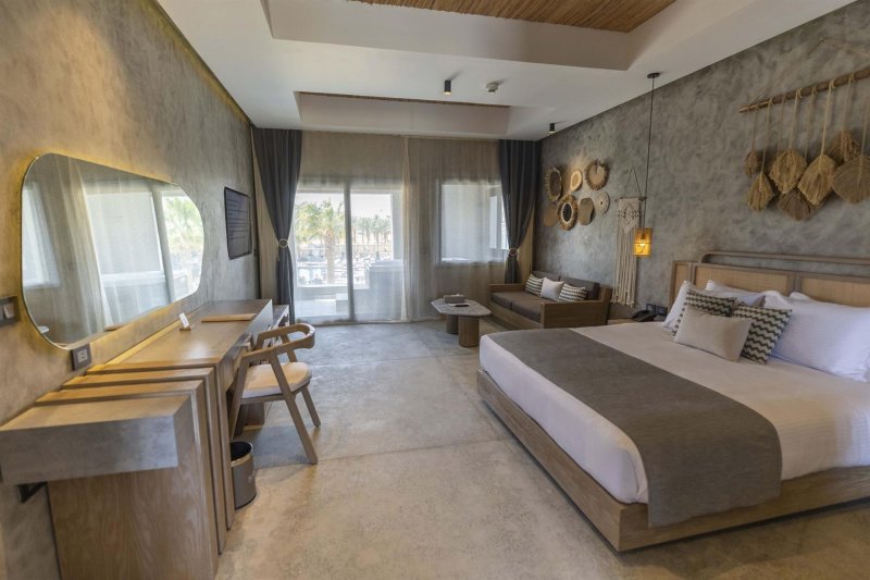 Tucana Jacuzzi Suite - Posh Club