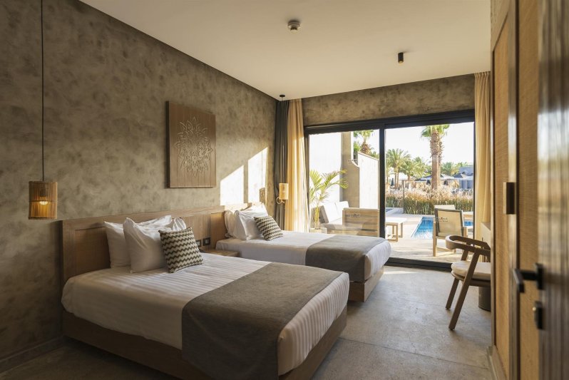 Executive Pool Suite - Posh Club