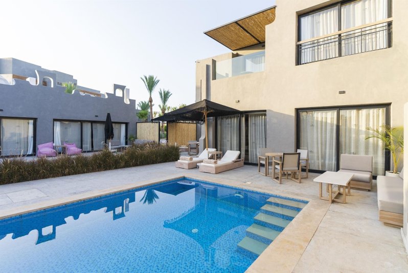 Executive Pool Suite - Posh Club