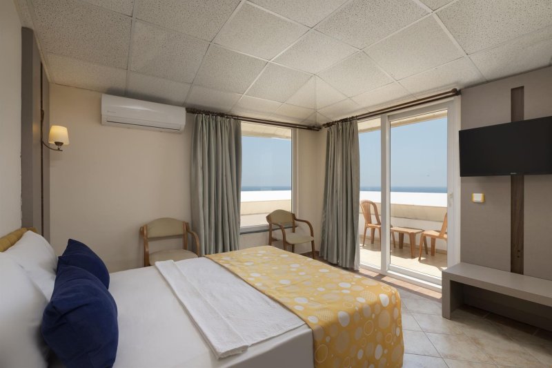 Standard Room Side Sea View