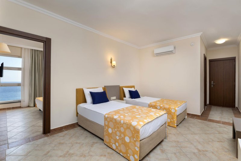 Family Room Side Sea View