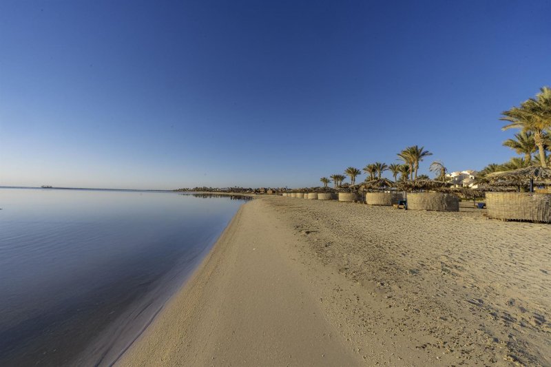 Marsa Alam utazás Protels Crystal Beach Resort