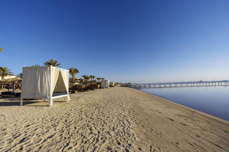 Marsa Alam utazás Protels Crystal Beach Resort