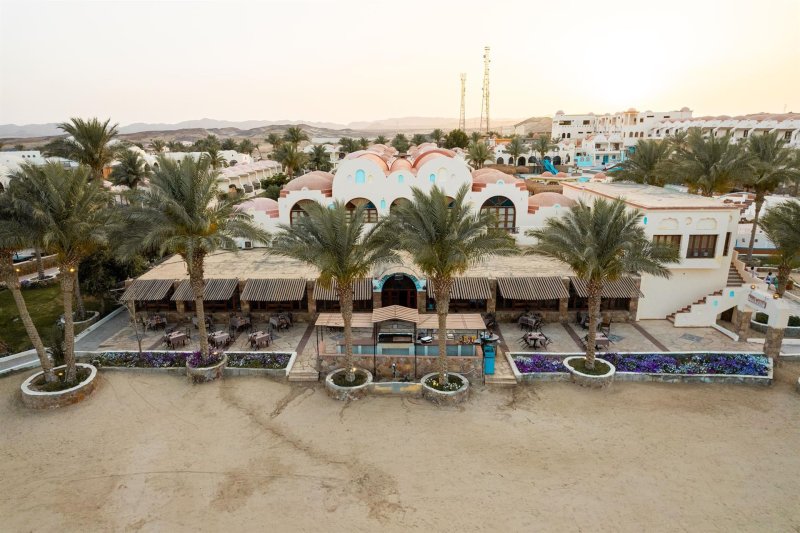 Marsa Alam utazás Protels Crystal Beach Resort