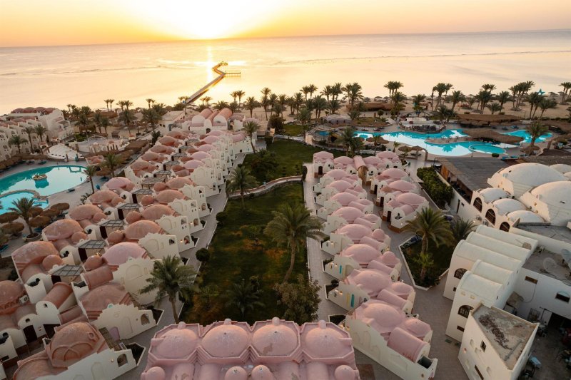 Marsa Alam utazás Protels Crystal Beach Resort