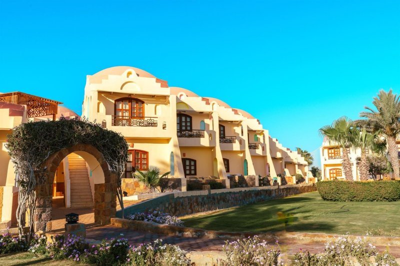 Marsa Alam utazás Protels Crystal Beach Resort