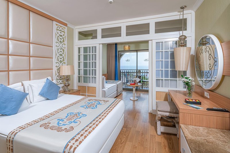 Family Direct Sea View Couple And Ladies Only