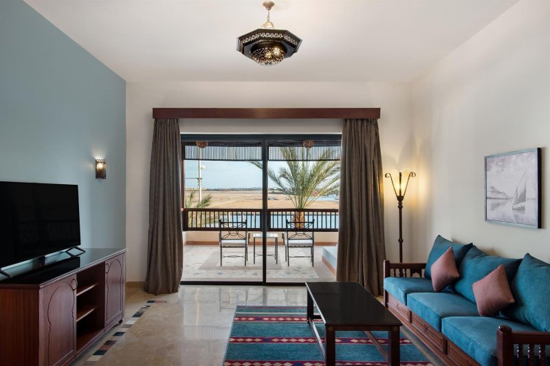 2 Bedroom Suite Pool View