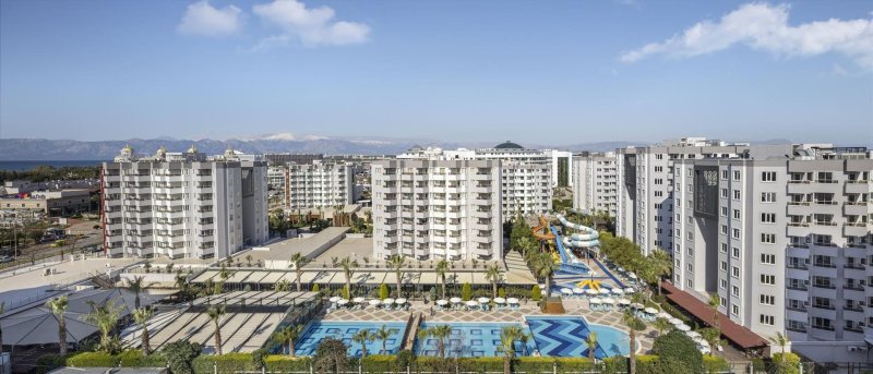 Antalya utazás Ramada Resort Lara
