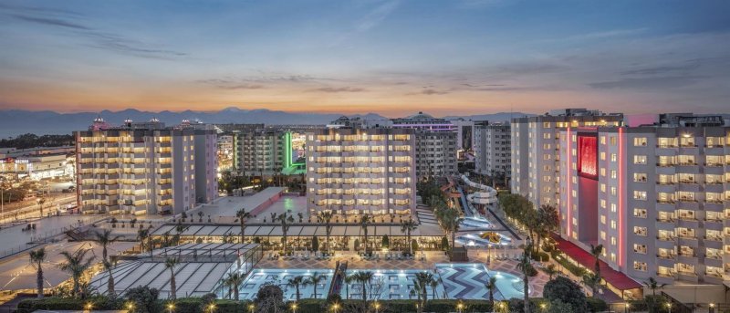 Antalya utazás Ramada Resort Lara