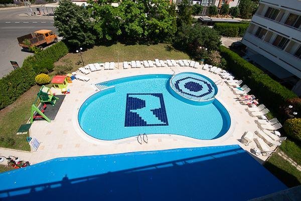 Regata Palace Napospart