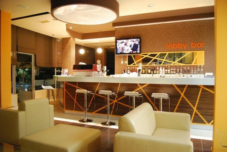 Napospart utazás Regata Palace