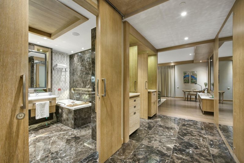 Jade Suite