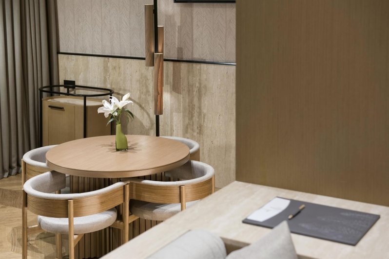Amber Lagoon Suite