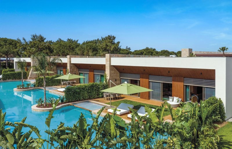Amber Lagoon Villa