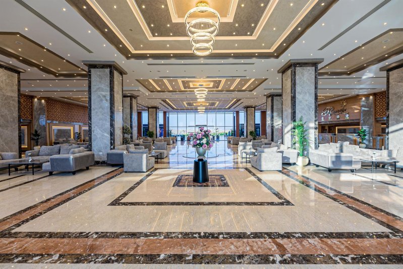 Hurghada utazás Rewaya Luxury Resort