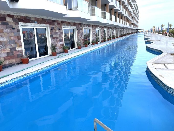 Hurghada utazás Rewaya Luxury Resort