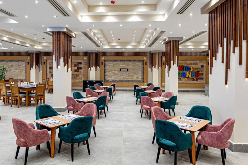 Rewaya Majestic Resort Hurghada