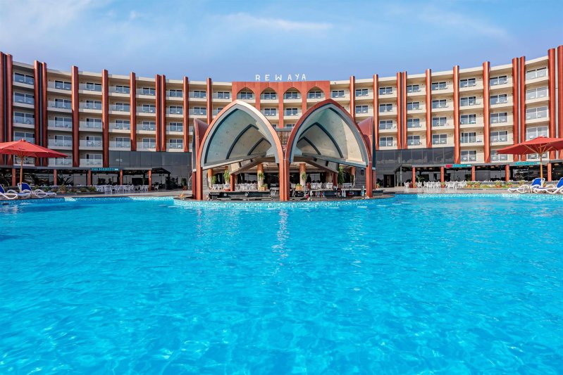 Hurghada utazás Rewaya Majestic Resort