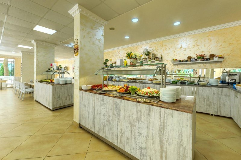 Napospart utazás Riva Park