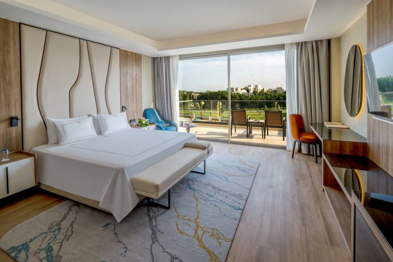 One Bedroom Skyline Suite Bay View